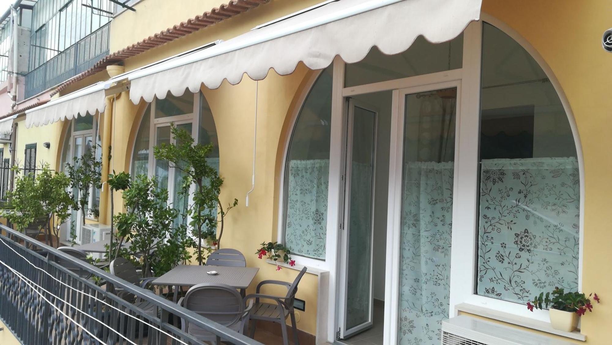 Il Covo Delle Civette Bed & Breakfast Vietri Стая снимка